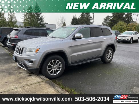 Used 2015 Jeep Grand Cherokee Limited w/ Trailer Tow Group IV image 2