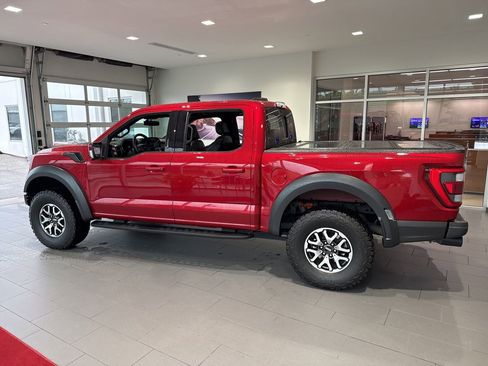 Used 2022 Ford F150 Raptor w/ Equipment Group 801A High AWD/4WD image 5