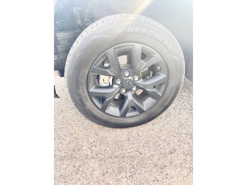 Used 2023 Toyota RAV4 LE image 6