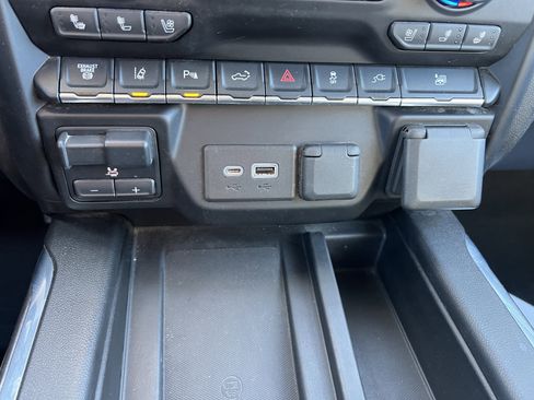 Used 2021 Chevrolet Silverado 3500 LTZ w/ LTZ Plus Package image 23