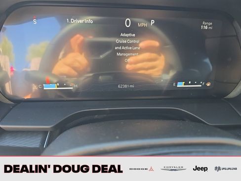 Used 2023 Jeep Grand Cherokee Altitude image 17