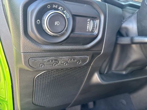 Used 2025 Jeep Wrangler Unlimited Sport AWD/4WD image 31