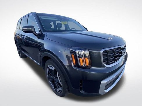 Certified 2024 Kia Telluride S w/ S Sunroof Package image 14