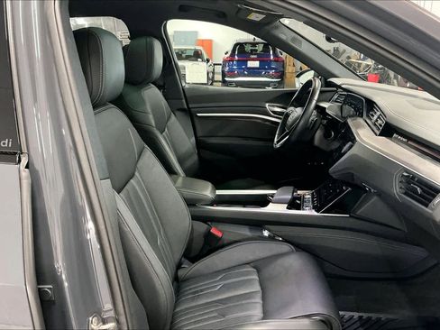 Certified 2024 Audi Q8 e-tron Prestige w/ Prestige Package image 10