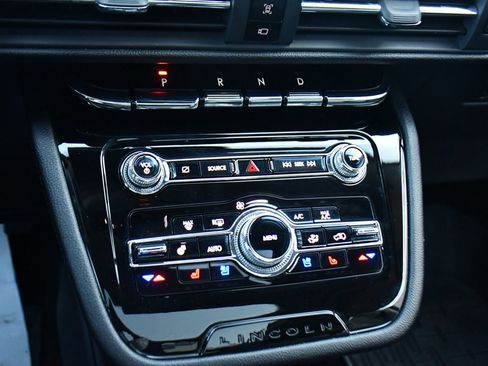 Used 2022 Lincoln Corsair Reserve w/ Elements Package image 31