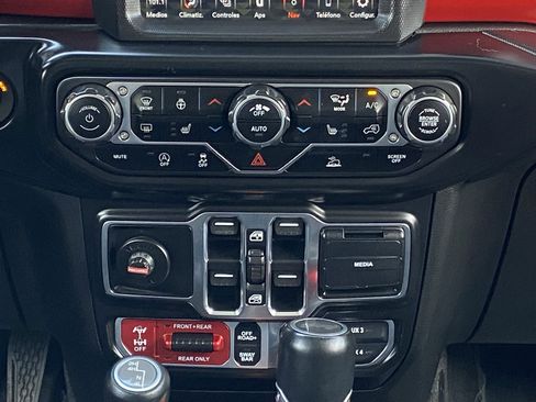 Used 2021 Jeep Wrangler Unlimited Rubicon AWD/4WD image 15
