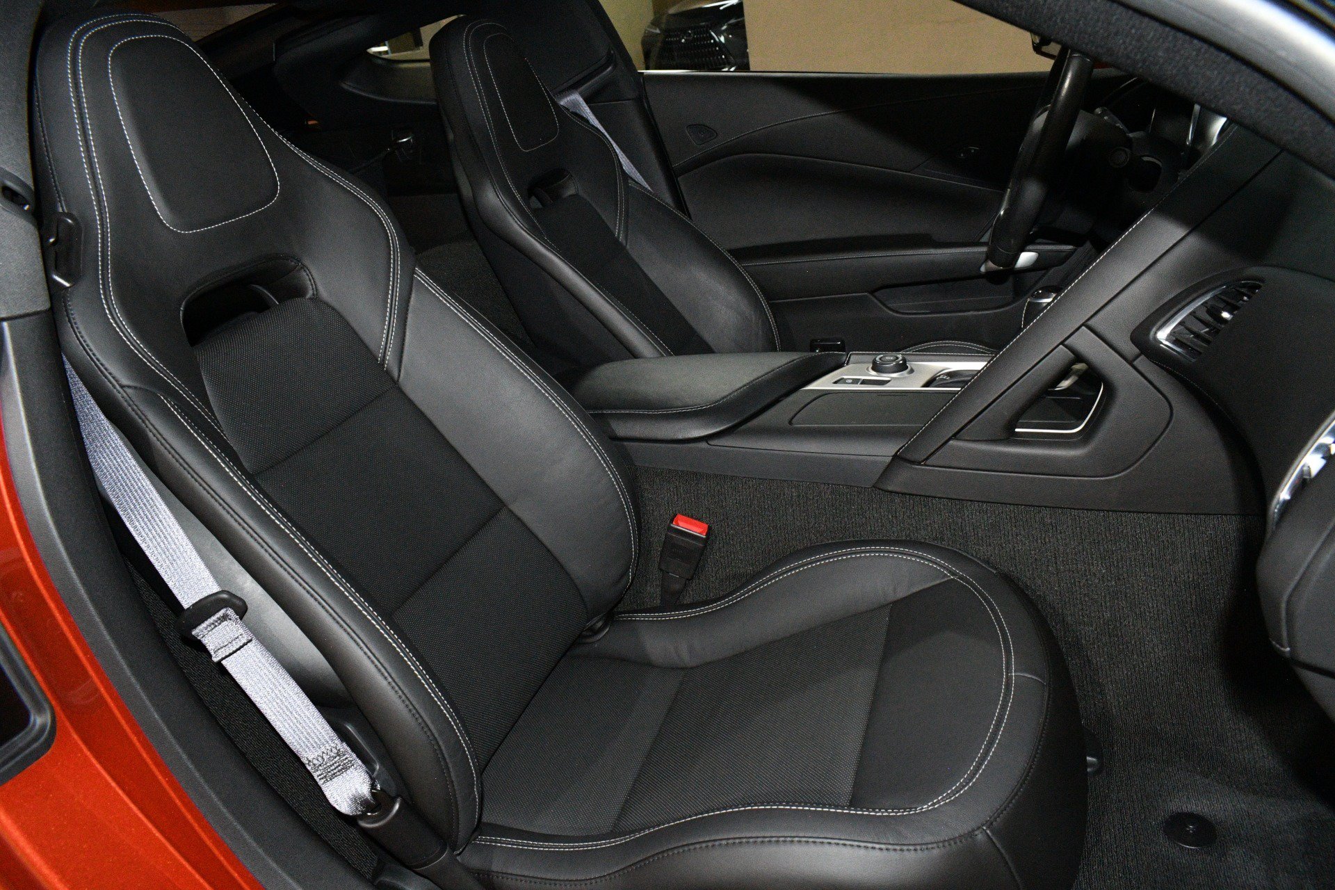 Used 2016 Chevrolet Corvette Stingray Coupe RWD image 8