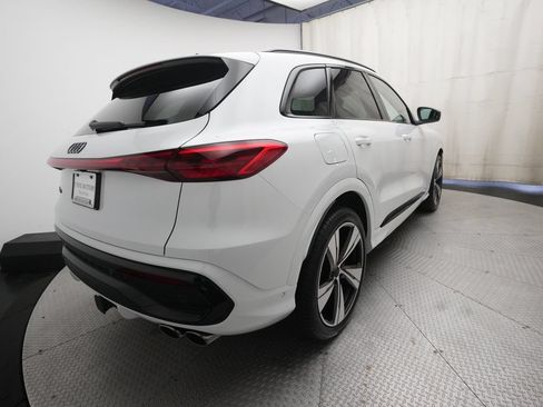 New 2026 Audi SQ5 Premium Plus AWD/4WD image 13