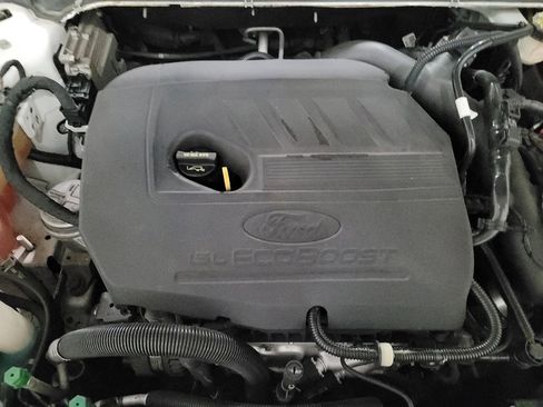 Used 2017 Ford Fusion SE w/ Fusion SE Technology Package FWD image 30