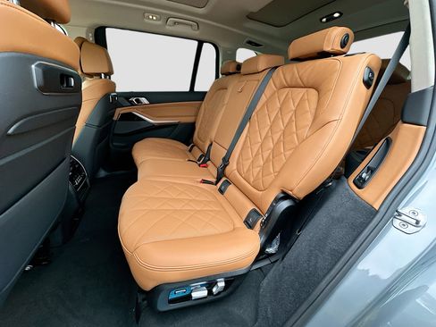New 2026 BMW X7 xDrive40i image 19