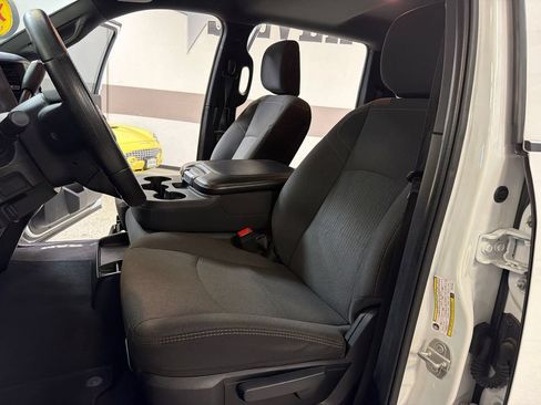 Used 2024 RAM 3500 Tradesman w/ Chrome Appearance Group AWD/4WD image 26