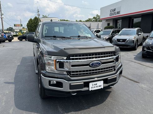 Used 2019 Ford F150 XLT w/ Equipment Group 302A Luxury AWD/4WD image 3