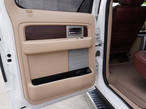 Used 2013 Ford F150 King Ranch w/ King Ranch Luxury Pkg image 22