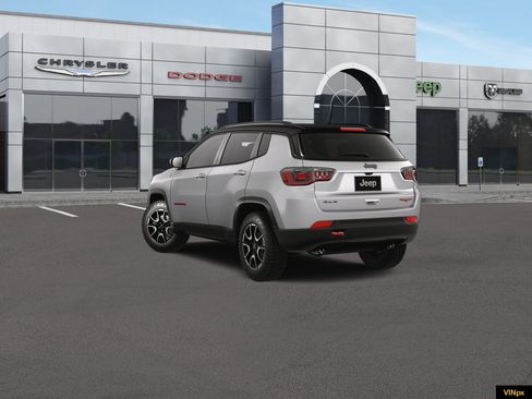 New 2026 Jeep Compass Trailhawk w/ Sun, Sound & Navigation Group AWD/4WD image 5