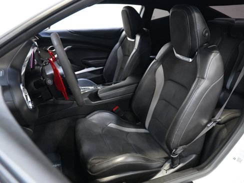 Used 2019 Chevrolet Camaro SS RWD image 25