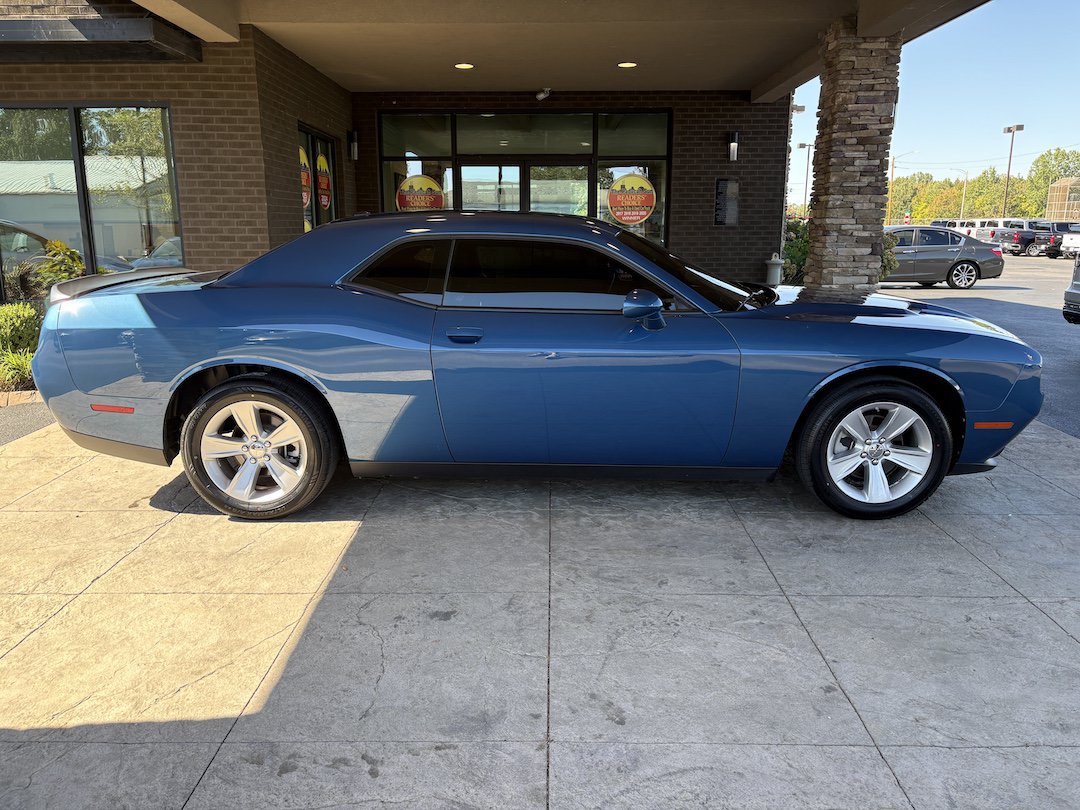 Used 2023 Dodge Challenger SXT RWD image 5