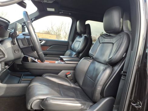 Used 2022 Lincoln Navigator L Reserve image 12