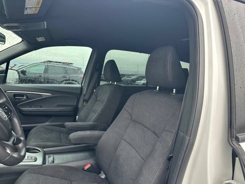 Used 2022 Honda Pilot Sport image 12