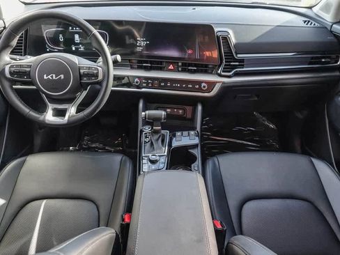 Certified 2023 Kia Sportage EX image 11