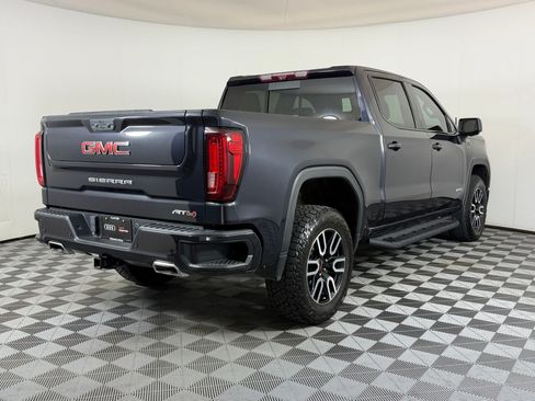 Used 2022 GMC Sierra 1500 AT4 w/ AT4 Premium Package AWD/4WD image 9