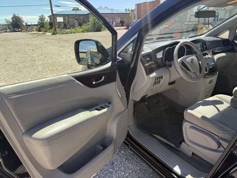 Used 2015 Nissan Quest SV FWD image 14