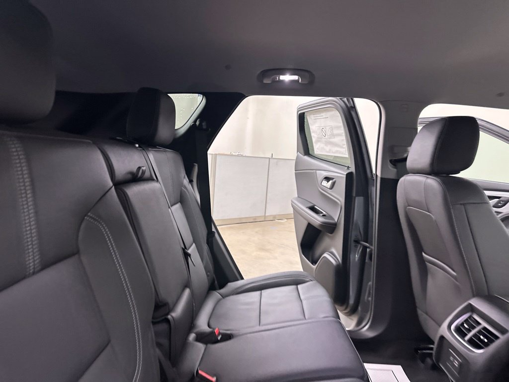 New 2026 Chevrolet Blazer LT w/ Midnight/Sport Edition AWD/4WD image 25