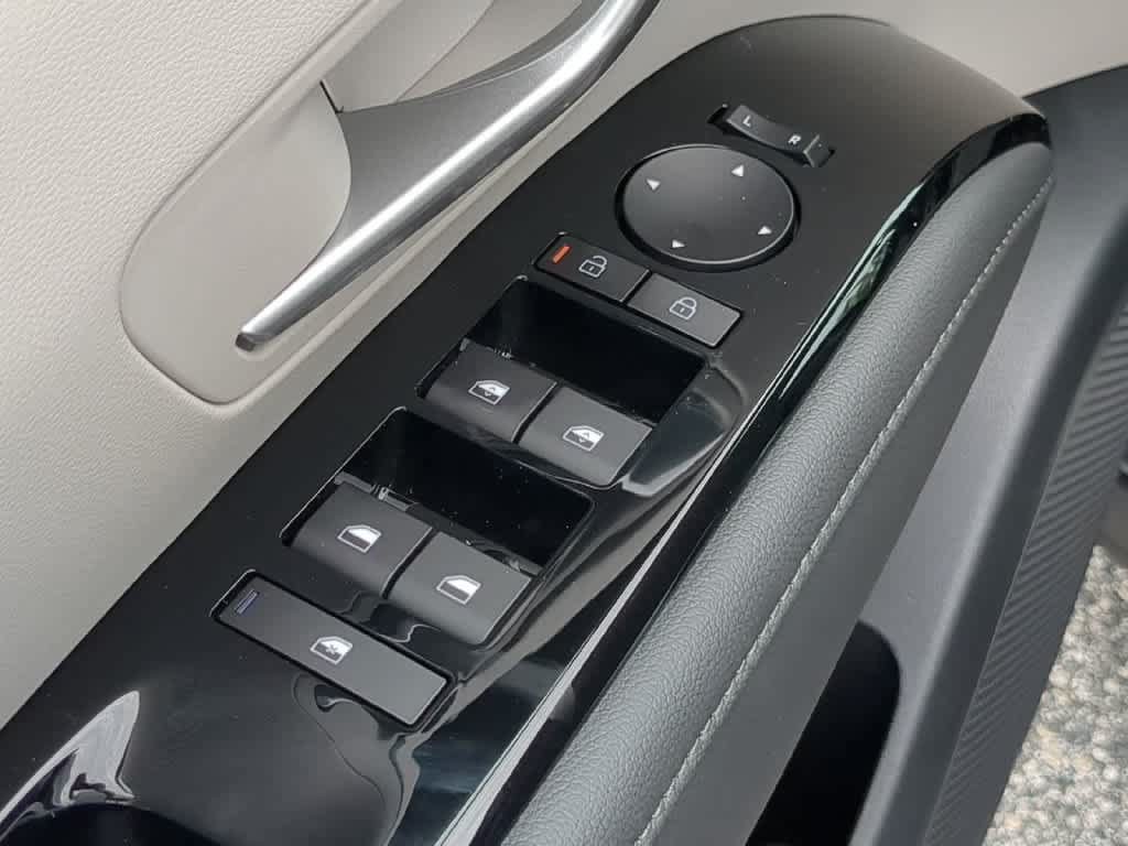 New 2026 Hyundai Tucson Limited FWD image 18