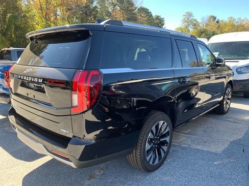 New 2025 Ford Expedition Max Platinum w/ Driver's Package image 16