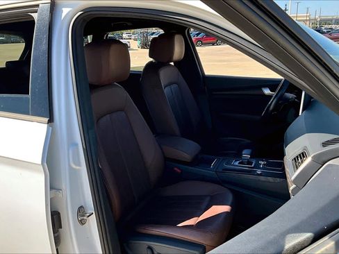Used 2018 Audi Q5 2.0T Premium image 9