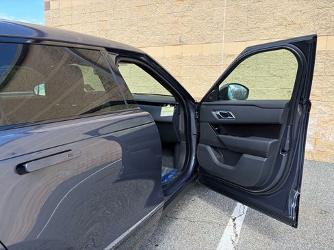 New 2026 Land Rover Range Rover Velar Dynamic SE image 14