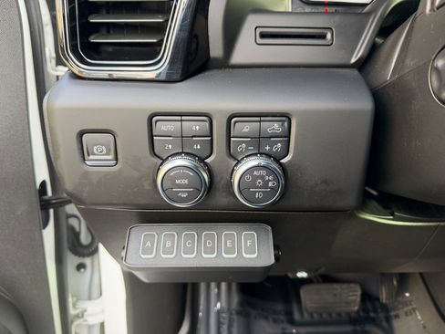 Used 2022 GMC Sierra 1500 AT4 w/ AT4 Preferred Package image 29