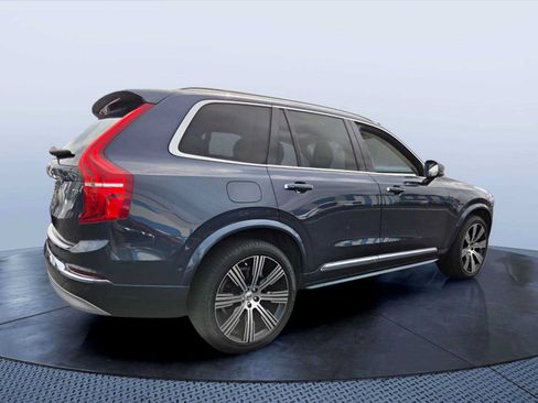 Used 2022 Volvo XC90 T6 Inscription w/ Lounge Package AWD/4WD image 6