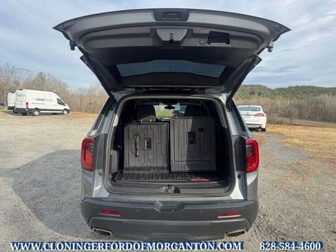 Used 2022 GMC Acadia SLE w/ Driver Convenience Package image 10