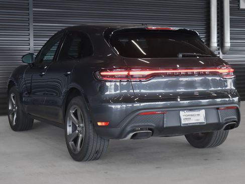 Certified 2024 Porsche Macan AWD/4WD image 3