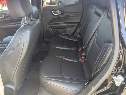 New 2026 Jeep Compass Limited image 30