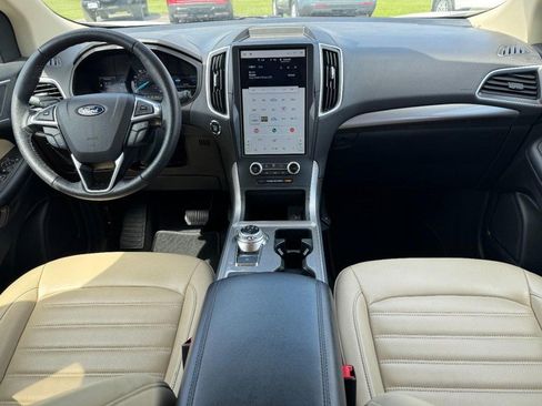 Used 2023 Ford Edge SEL AWD/4WD image 11