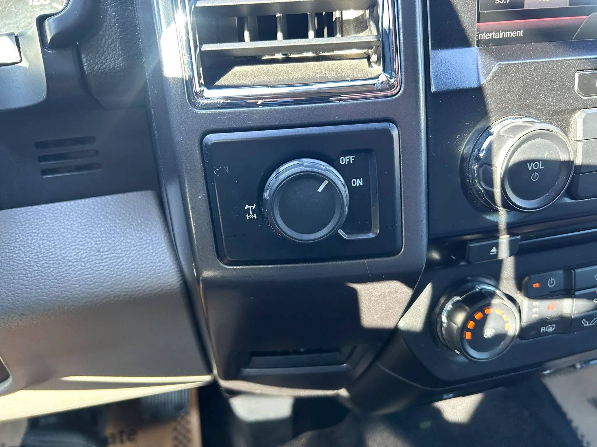Used 2015 Ford F150 XLT w/ Equipment Group 302A Luxury RWD image 20