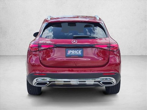Used 2026 Mercedes-Benz GLC 300 image 7