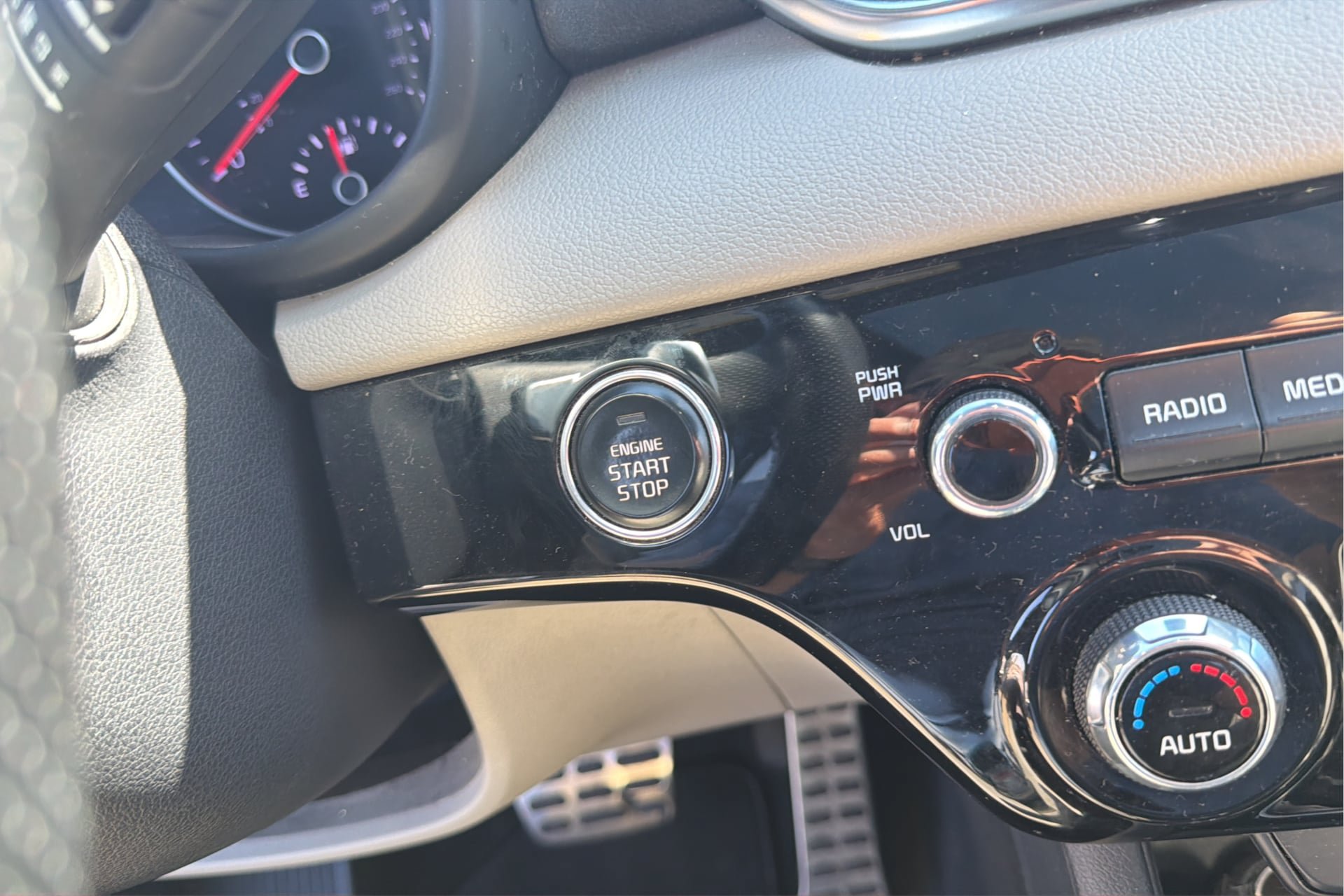 Used 2022 Kia Sportage Nightfall Edition w/ Nighfall AWD Premium Package image 23