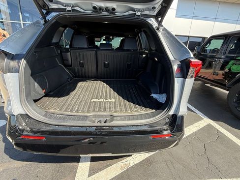 Used 2024 Toyota RAV4 XSE w/ Weather Package AWD/4WD image 10