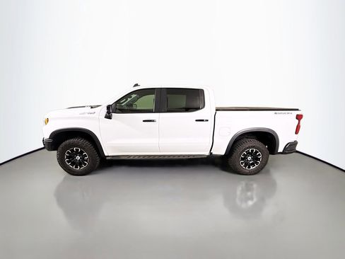 Used 2024 Chevrolet Silverado 1500 ZR2 w/ ZR2 Bison Edition AWD/4WD image 4