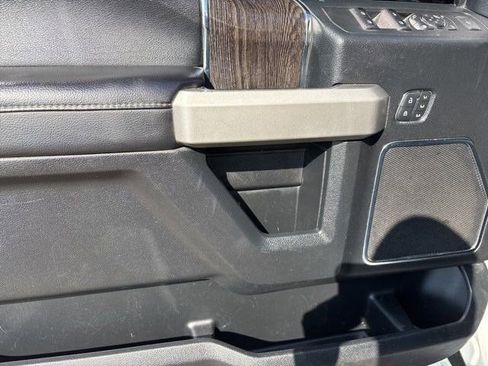 Used 2021 Ford F250 Lariat w/ Lariat Value Package image 12