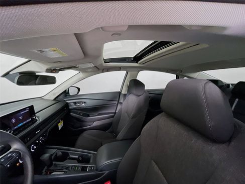 Used 2024 Honda Accord EX image 13