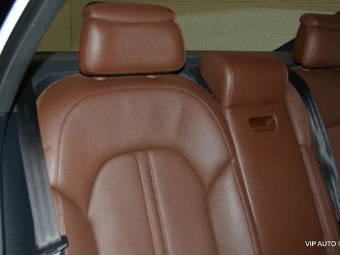 Used 2012 Audi A8 L 4.2 w/ Rear Seat Comfort Pkg image 24