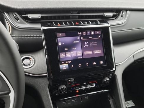 New 2025 Jeep Grand Cherokee L Laredo AWD/4WD image 11