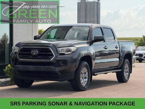 Used 2019 Toyota Tacoma SR5 RWD image 1