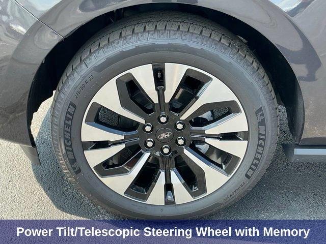 Used 2026 Ford Expedition Platinum w/ Driver's Package AWD/4WD image 12