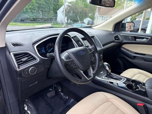 Used 2017 Ford Edge SEL w/ Equipment Group 201A AWD/4WD image 10