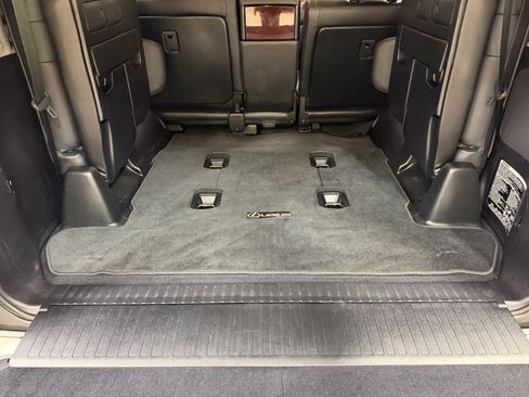 Used 2013 Lexus LX 570 4WD image 28