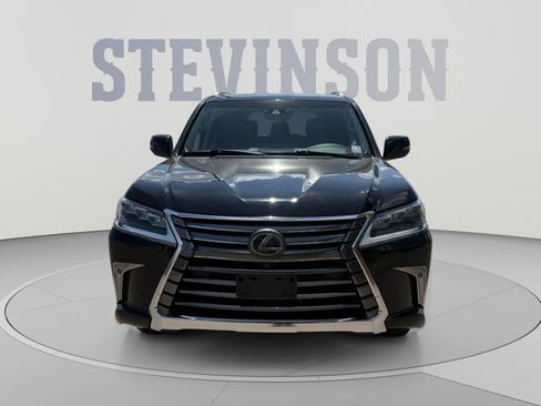 Used 2020 Lexus LX 570 4WD w/ Luxury Package image 8